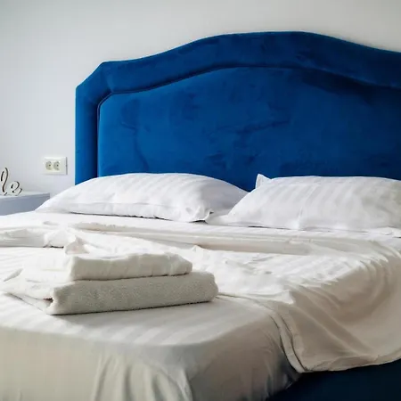 Blue Wave Luxury Family Parcare Privata 100m De Plaja Magazine *