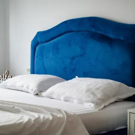 Blue Wave Luxury Family Parcare Privata 100m De Plaja Magazine